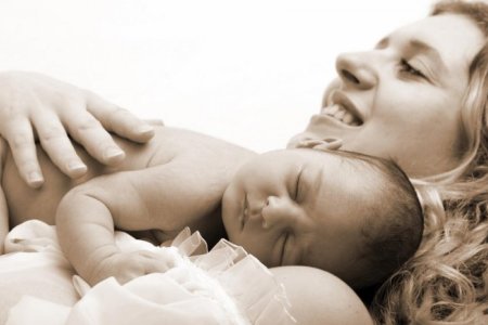 Мама с ребёнком: определение даты родов