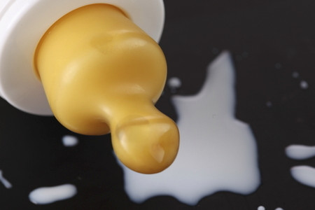 Молочная смесь: причина дизентерии у детей - испорченное питание