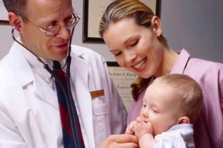 Ребёнок у врача: тонус мышц у новорождённого