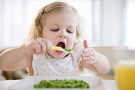 Ребёнок ест: диета при панкреатите