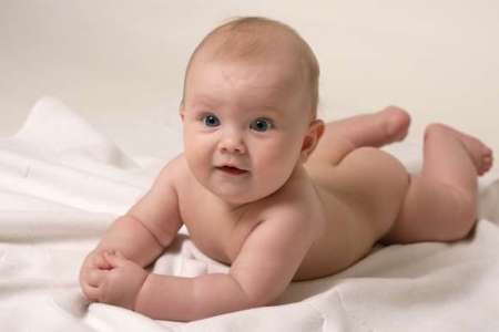 Ребёнок: воздушные ванны при лечении потницы