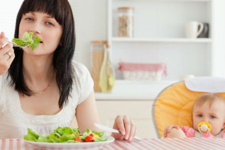 Мама: диета при ГВ при дерматите у ребенка