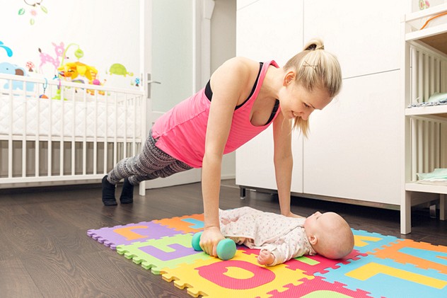 упражнения для спины молодой маме — планка