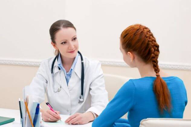 Женщина у врача: гормональная контрацепция