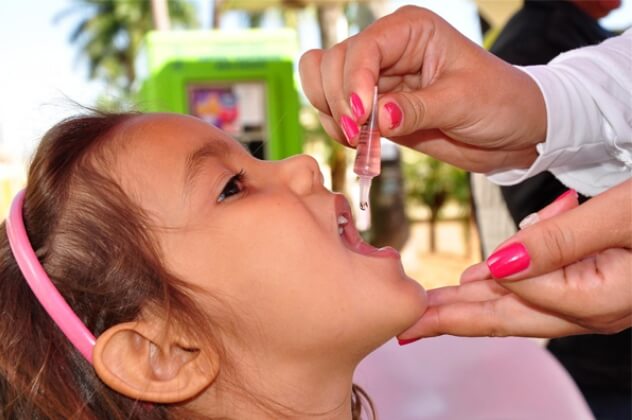 Прививка от полиомиелита: капли