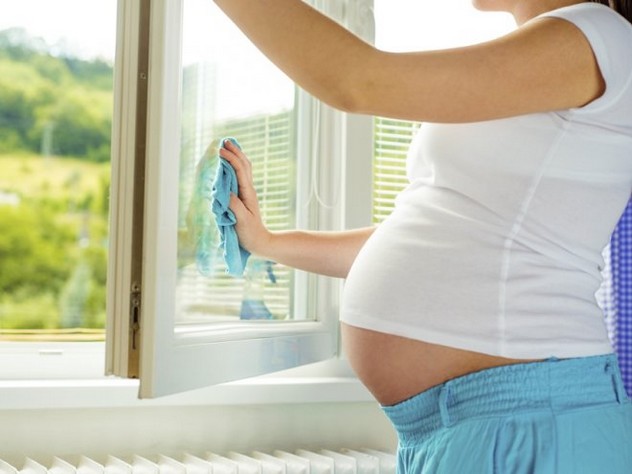 Мыть окна при беременности