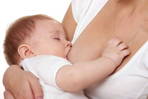 Высокая температура после родов - не всегда повод отменять грудное вскармливание