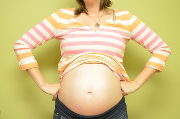 пупок на поздних сроках беременности