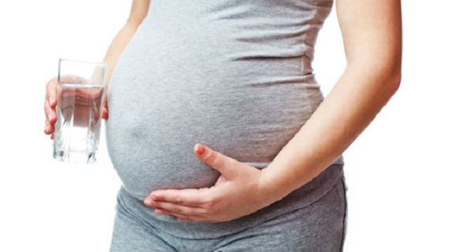 беременная с водой и водянистые выделения при беременности