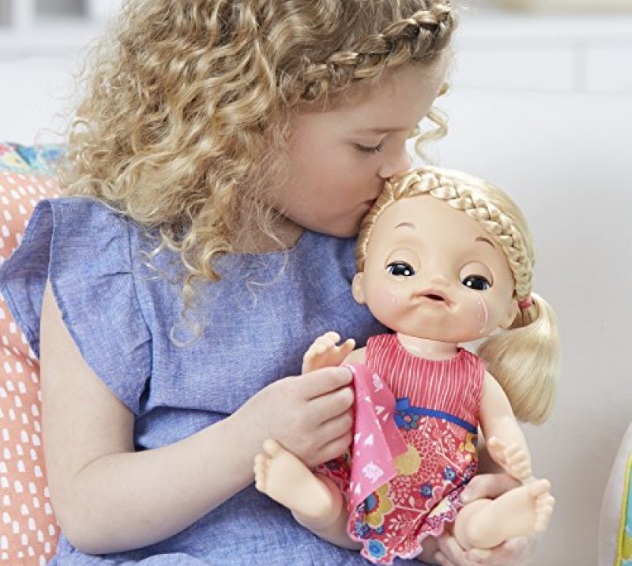Кукла в подарок девочке на 8 марта