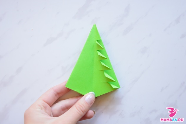 елка оригами из бумаги-5