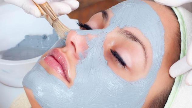 правила применения маски из голубой глины для лица