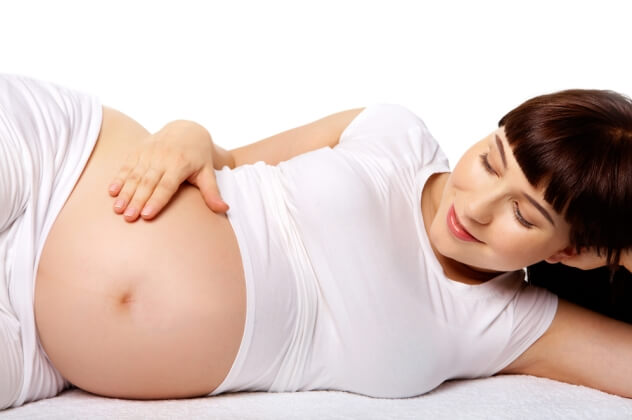 Женщина на 28 неделе беременности