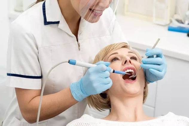 ультразвуковое отбеливание зубов в стоматологии