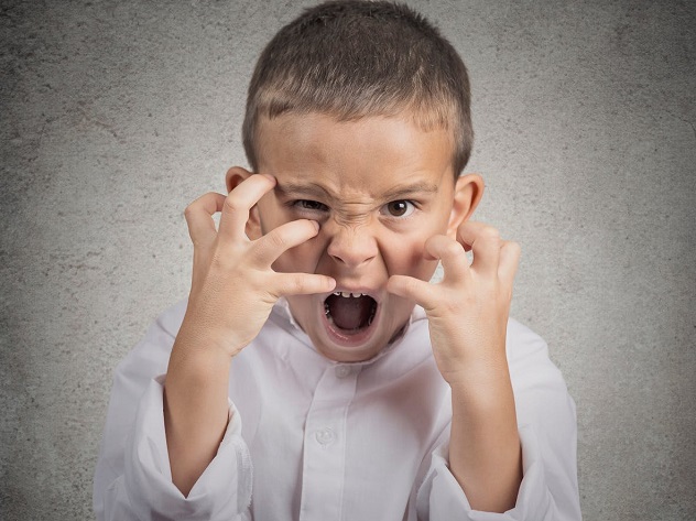 агрессия - признак, что ребенка нужно отвести к психологу