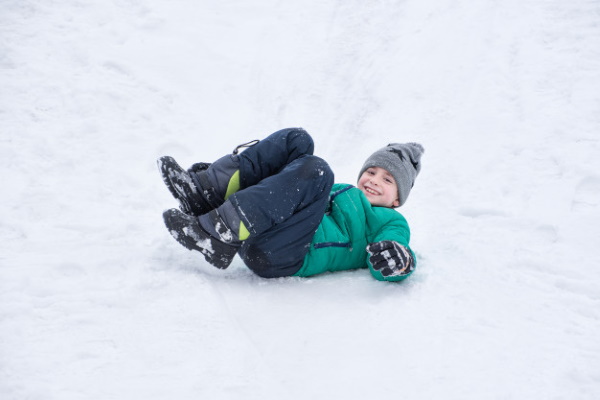 детские зимние забавы, которые могут быть опасны для жизни - прогулки